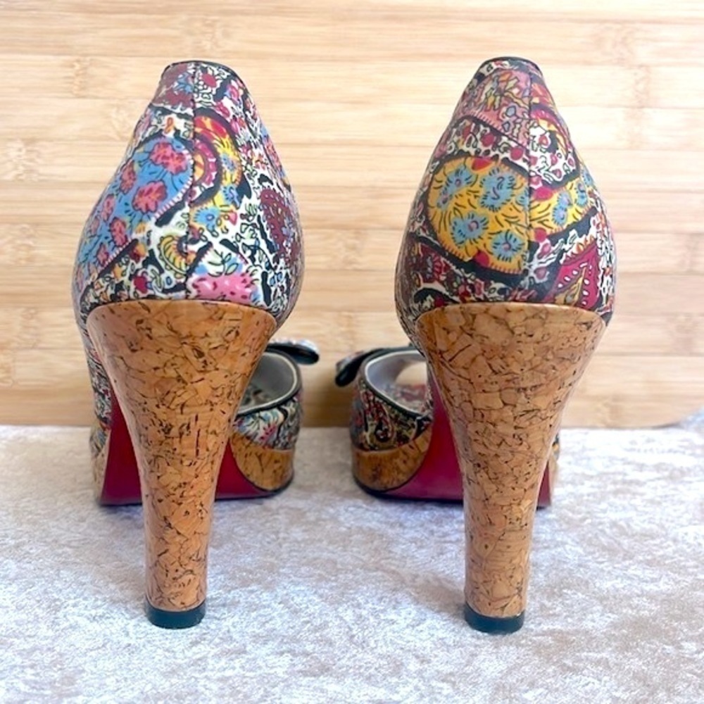 Unlisted Kenneth Cole Paisley Print Cork Heels Peep Toe Pumps Bows Leather Sole - Picture 6 of 15
